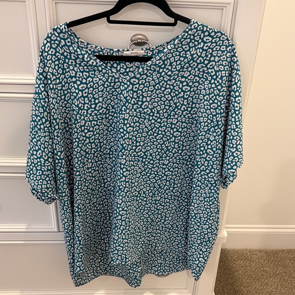 JODIFL Teal and White Patterned Blouse